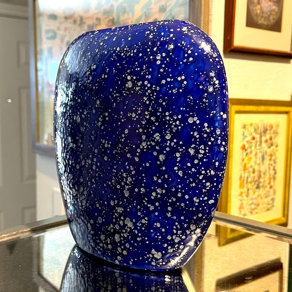 💙Vintage Pegasus Horse Fantasy Blue White Creme Ceramic Glazed Vase Native💙 - Picture 6 of 8